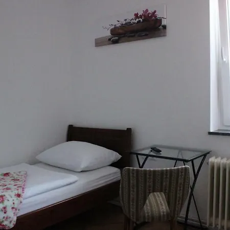 Couette-café Poni - Sobe Marinsek Naklo